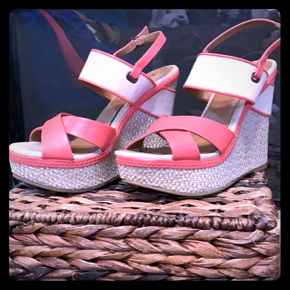 Mia Wedges